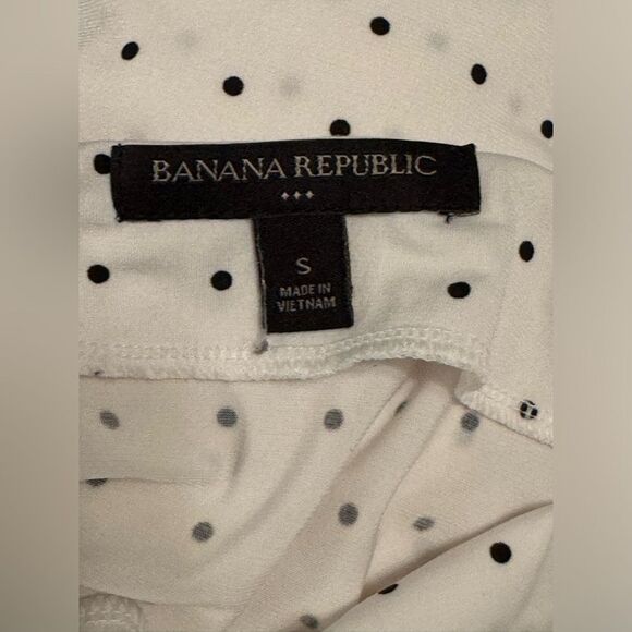 Timeless! Banana Republic black & white polka-dot top! - Picture 8 of 9